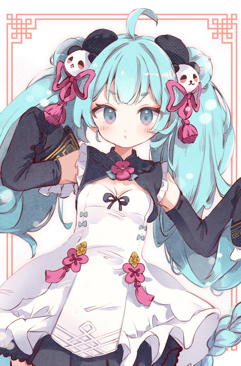 74_coffee_'s tweet photo. 2025年6月と今年の6月のミクさん比べ。
どっちもかわいいのでは！？ https://t.co/nfw1YyBZOO