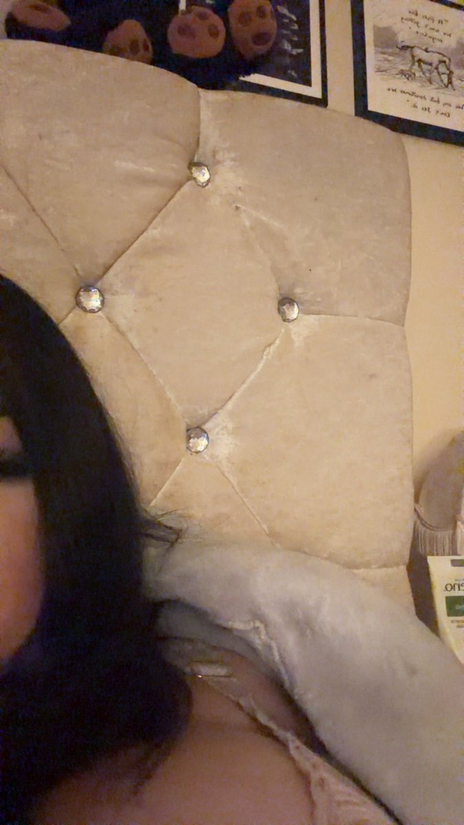 hellokittys1ut_'s tweet photo. Active rn👀👀 i know u wanna see more of mommy #active #buyingcontent #uk #mommy #bigtits #bigtitsmomِ #selling #nsfwtwt #session #facetime #ft https://t.co/qrZodNhTkR