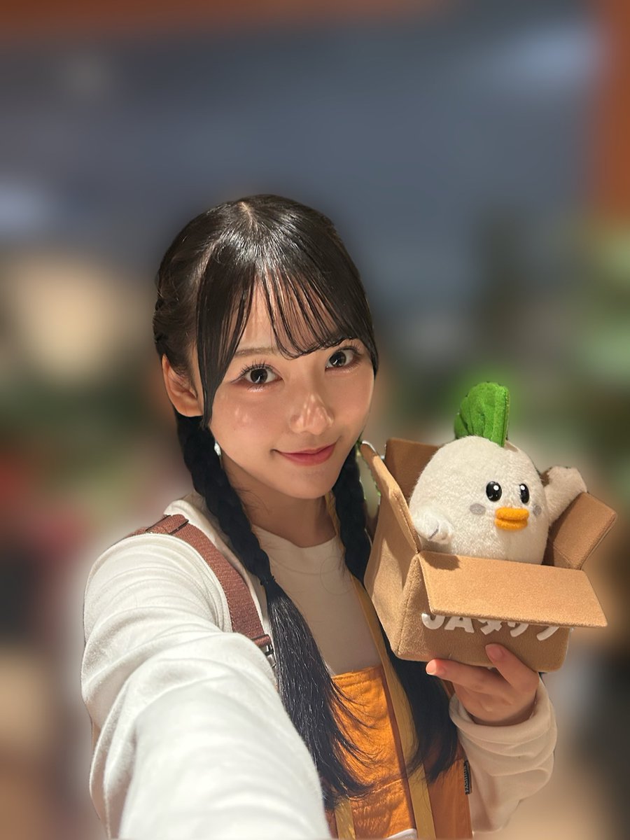 Hinata_Maruyama's tweet photo. 今日も一日お疲れ様です(｡･ᴗ･)_🌱

三つ編み∞(｡  ¨̮  ｡)∞ https://t.co/33tmYxNQfi