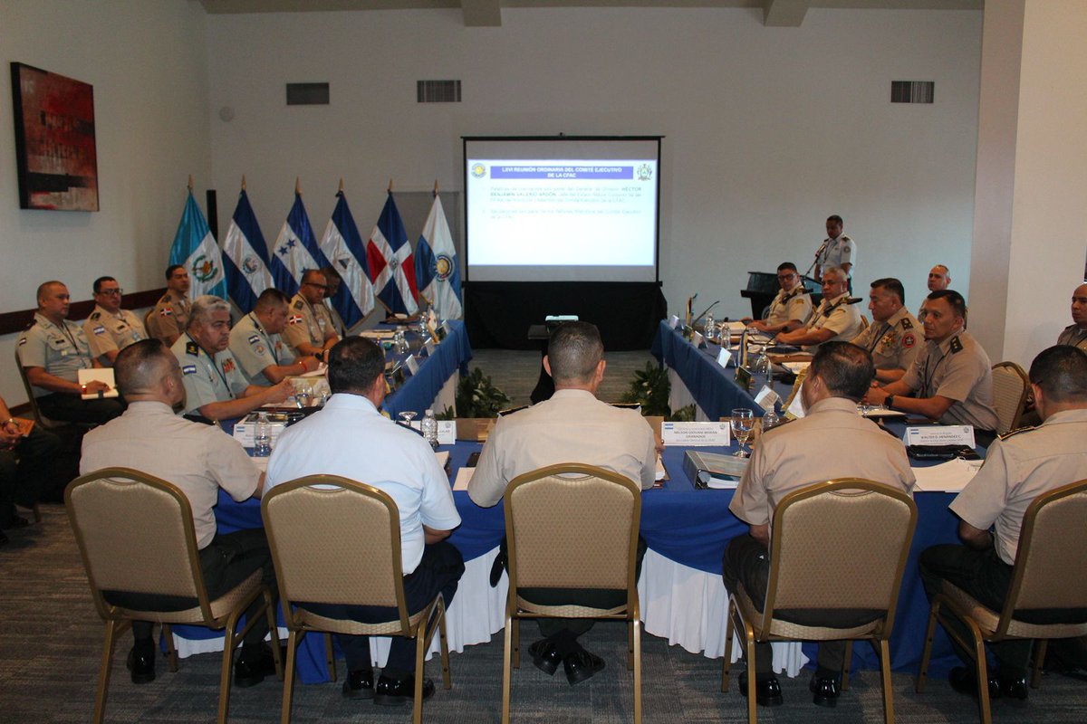 MDefensaRD's tweet photo. Nuestra participación en la LXVI Reunión Ordinaria del Comité Ejecutivo de la Conferencia de las Fuerzas Armadas Centroamericanas (CFAC), reafirma el compromiso con la seguridad, la cooperación y la estabilidad regional.

#MdefensaRD #TodoPorLaPatria https://t.co/YdINK5ad54