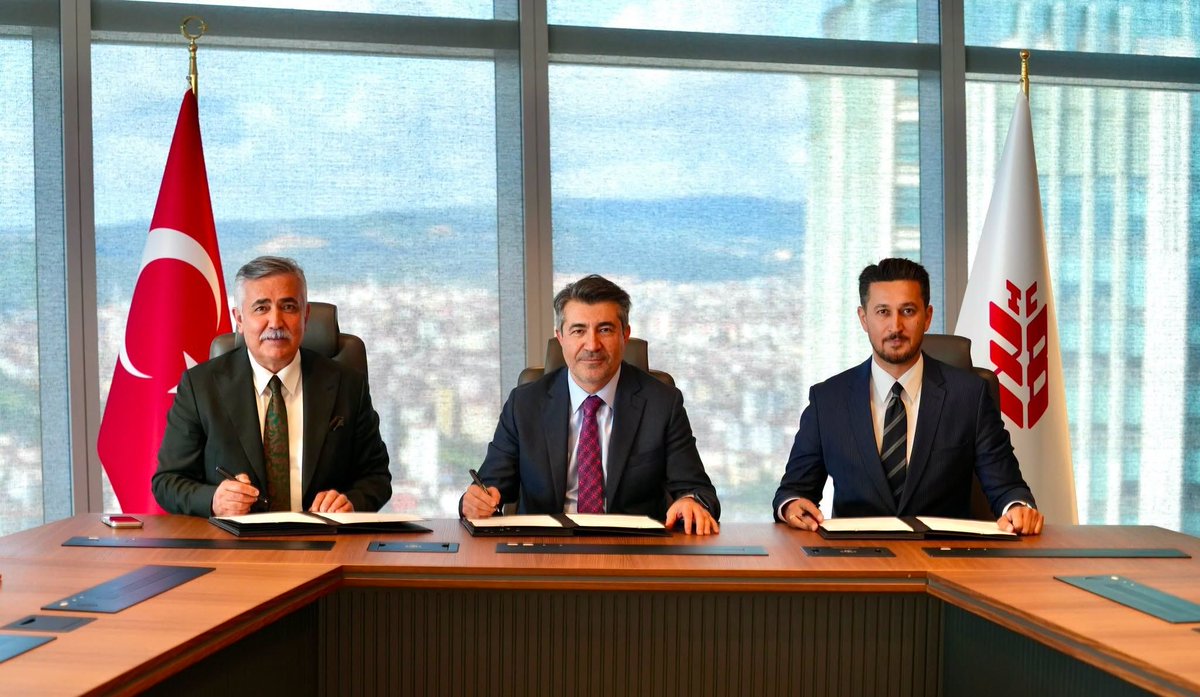 yatirimlardergi's tweet photo. 🔵Ziraat Bankası’ndan KOBİ’lerin Yeşil Dönüşümüne Güçlü Finansman Desteği

🔗 Yatırımlar Dergisi'ndeki haber: https://t.co/YYHLda3ZLP

@ziraatbankasi, @KGFTurkiye, @greendeks, #KGF #KKB #Kobi #İhracat #Yatirim #BilgiTeknolojileri #Kredi #Fon #YesilDönüsüm #YatirimlarDergisi https://t.co/kpt8mVOGVN