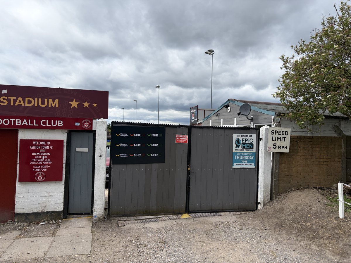 christopherhope's tweet photo. New Makerfield MP Andy Burnham is currently in this football club with his team and supporters singing Oasis songs. The bar was open when we left. 🎶 🎵 https://t.co/FK9wxVVyD6