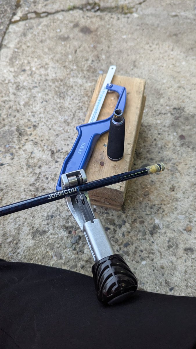 hamabouzux9's tweet photo. メタルトップの良さげの竿があったので
ティップラン用に改造

スピニング鯛ラバにも使えるね https://t.co/m4KuhVEXUR