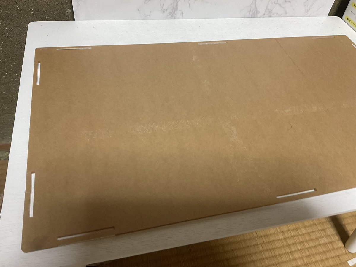 kn44100320's tweet photo. ソダチトイズ様からは返品不要、廃棄はこちらで‥‥と言われたので処分しようと思ったのですが折角なので欲しい方にお譲りします！！
ただし以下注意事項を守れる方を対象とさせていただきます。
①1箇所傷あり（写真参照）
②付属品1部欠品あり。（ドライバー的なもの）
続ポストへ https://t.co/9U6DWqJqlL