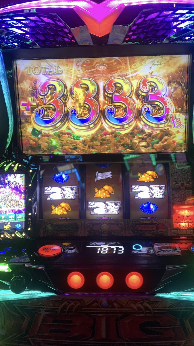 2Zakku's tweet photo. 昨日と今日の負けの23万取り返すぞ https://t.co/dVsD3YhgsM