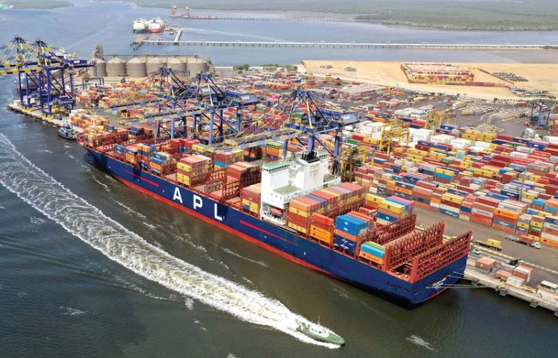 InshalSiddiquii's tweet photo. 🚨🇵🇰 Pakistan Karachi Port crosses 2,000 vessel calls for the first time in nearly eight years...
#CDFChampionOfPeace https://t.co/0USDUFjXAw