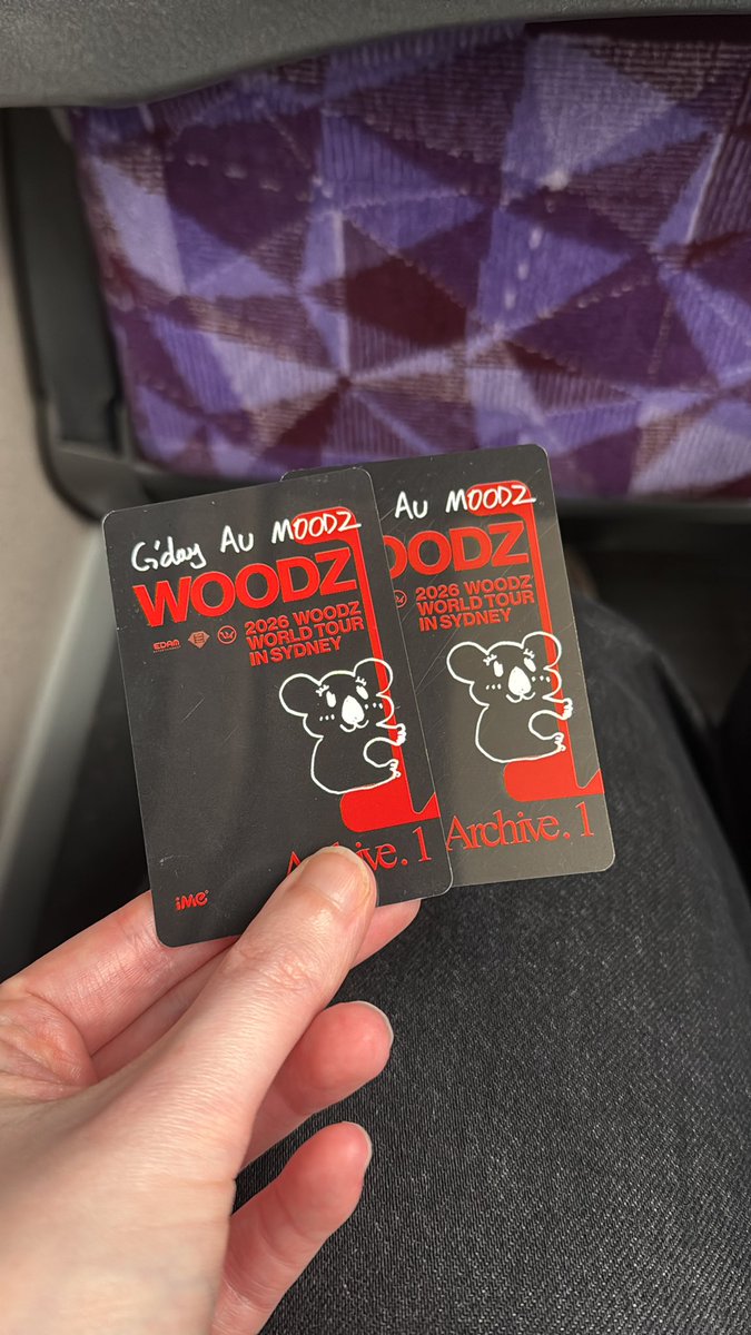 lcverlychaery's tweet photo. Also I think they ran out of the photocards for the woodz Melbourne show, cause I got the Sydney pcs https://t.co/XreDnxyzUq