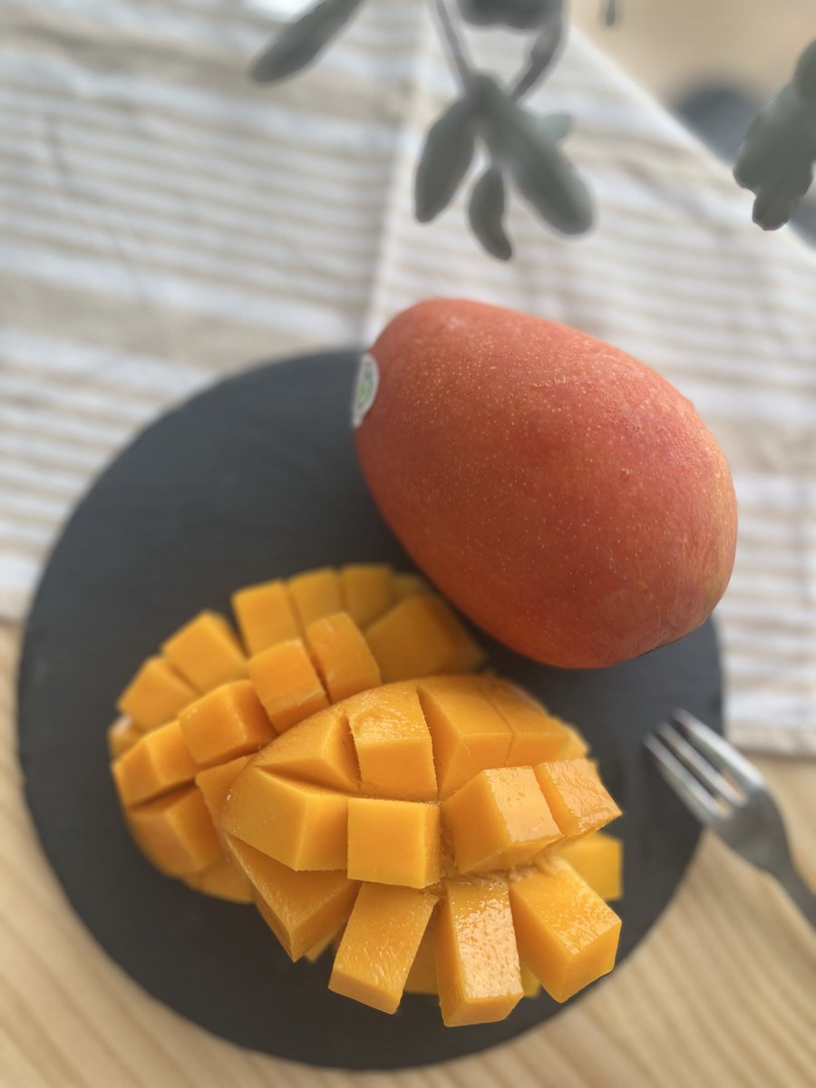 atriptotaiwan_'s tweet photo. 🥭【明日まで使えるクーポンのお知らせ】🥭

明日配信のPodcastでは、楓さんに今が旬の「台湾マンゴー」の魅力をたっぷり語っていただきました🇹🇼✨

クーポンコード【MARIE2026】で、1回のご注文につきNT$200 OFF！

⏰使用期限：2026年6月20日（土）まで

購入はこちら👇
https://t.co/ugHivNJ8w1 https://t.co/cm6vwcwYrR