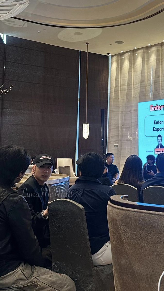 wholesomestell's tweet photo. Josh's consistency when it comes to supporting Justin solo events. 🥹

From Justin's first presscon (surreal private launch) to Justin's Lunan Showcase event. 🥹 

Oh i know he's very proud of Justin. 🙁🤍 https://t.co/GT2bRp4dTF