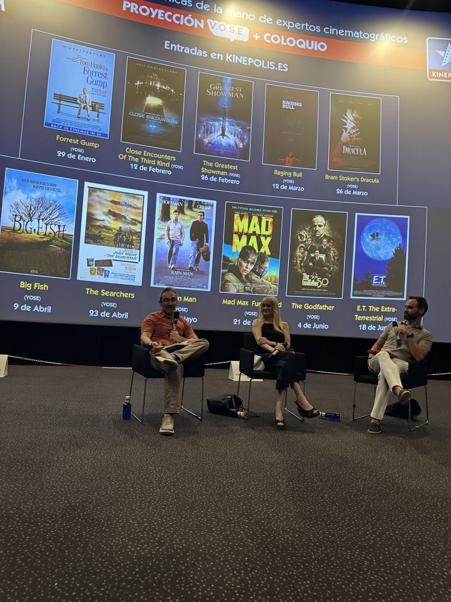 confecinepata's tweet photo. Aquí está algo del kineforum que hicimos tras la proyección de E.T. en @Cines_Kinepolis. Un placer con @LUCIATELLODIAZ y @ContrerasGon, as usual. https://t.co/O9A6okqViI