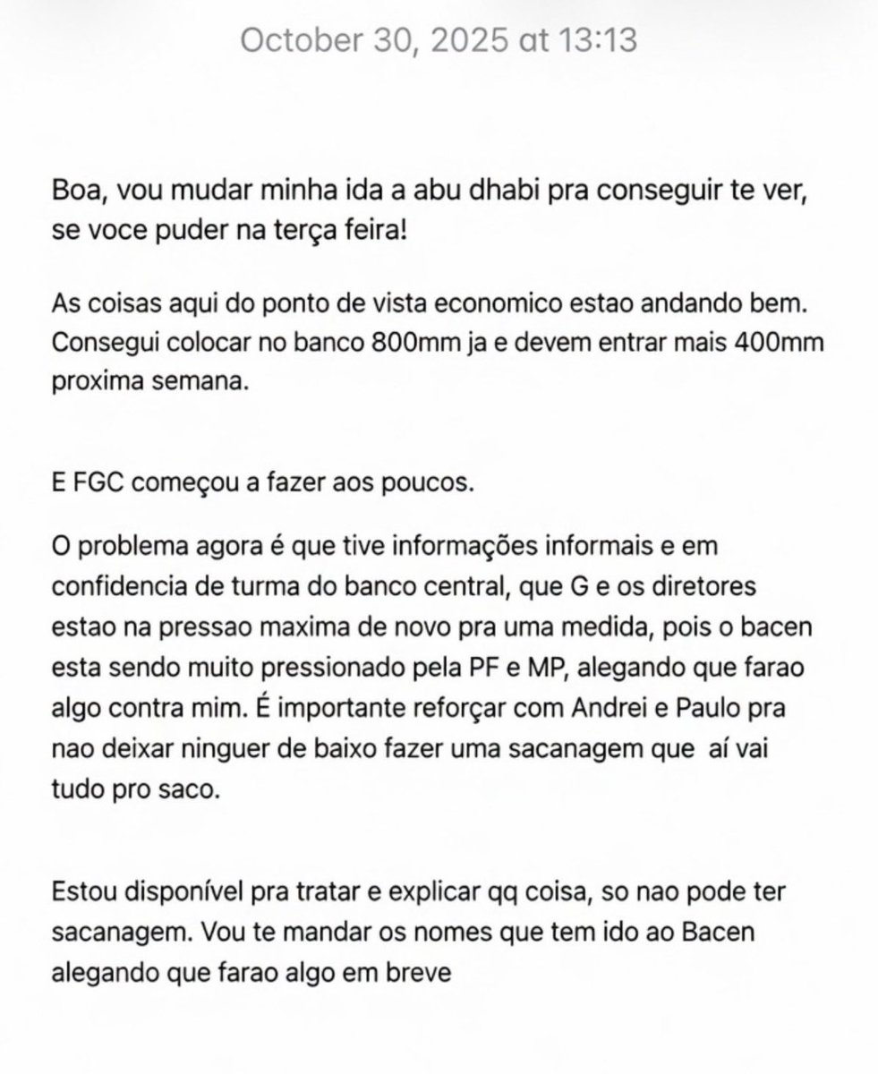 delegadoramagem's tweet photo. Íntegra da mensagem no bloco de notas de Vorcaro.

Constatação irrefutável: Alexandre de Moraes, um ministro de suprema corte, foi contratado para blindar Vorcaro.

O problema daquele momento: 
Galipolo, presidente do Banco Central, não estava mais conseguindo resolver, porque investigação havia chegado no Master.

Solução criminosa para o problema: 
Andrei Rodrigues e Paulo Gonet, lacaios de Alexandre de Moraes, precisam atuar na blindagem contratada.

Ministro do STF, Chefe da PF e Chefe da PGR envolvidos para proteger e garantir absurdos crimes financeiros, envolvimento de autoridades, e ainda com um sicário contratado.