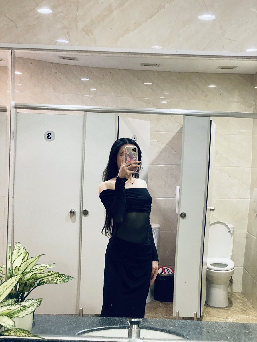 TiuBoBi68992383's tweet photo. 50 55 58 và bây giờ là gần 60kg rồi trời 
Giảm cân được chưa 🥲
#HoàiMy
#Ladyboy
#C��Mau https://t.co/YJBqNR0abs