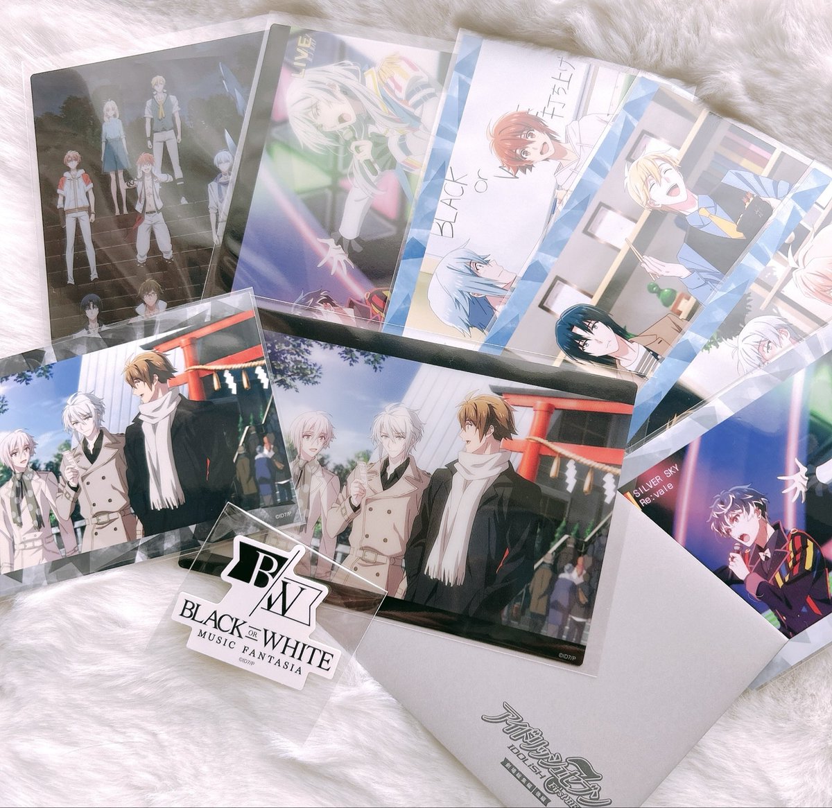 Eva8_16's tweet photo. 届いた〜☺️💕
エンドロールで沸き散らかしてからずっとグッズなるの待ってたよー🫶🏻✨
この服装凄く好みだし、表情可愛くてめっちゃ好き！！使用はお正月までのお楽しみ！ https://t.co/LCV1EVSHGH