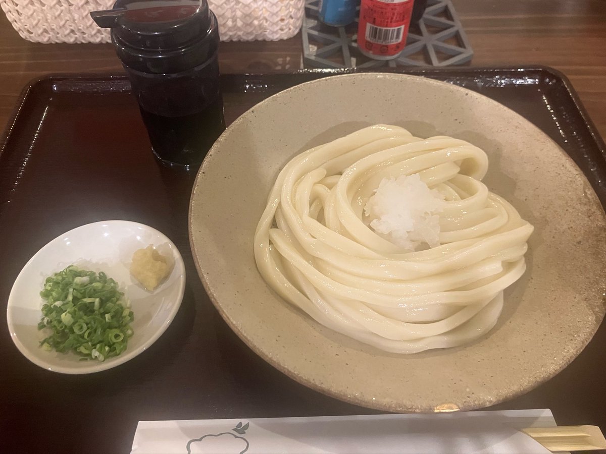 3_rtkb's tweet photo. 3うどん　麺や
4うどん　ソラネ

うどんが安すぎる、そしてうますぎる👏 https://t.co/H4ikAeJRHg