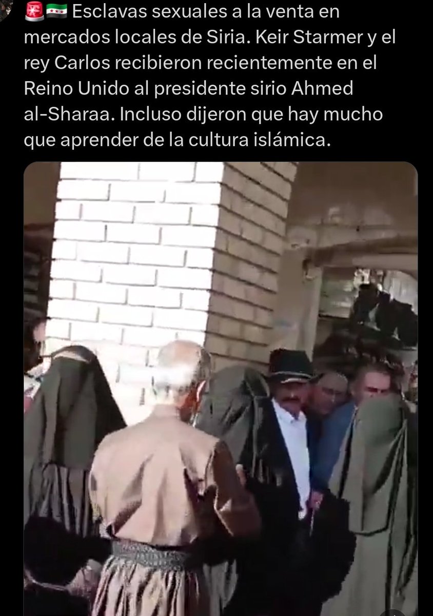 charly89175's tweet photo. @CandeOchoaA Lo que es estar pendejo e irme a la izquierda https://t.co/dnMgYrD5EY