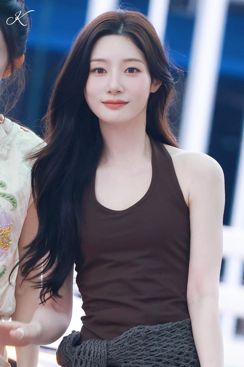kkk_1201_'s tweet photo. 260619 ICN
예쁜언니ㅠㅠ
#정채연 #JUNGCHAEYEON
#아이오아이 #IOI https://t.co/60asviJ0Wi