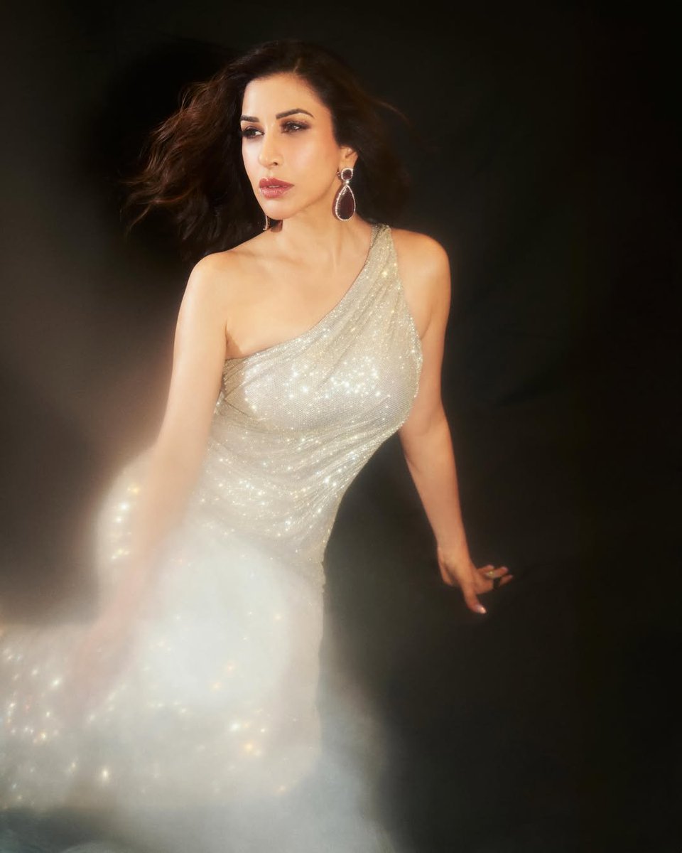 actresswoods's tweet photo. Shopie Choudry 🤍😘

#Shopie #ShopieChoudry https://t.co/ZWGi8MtutE