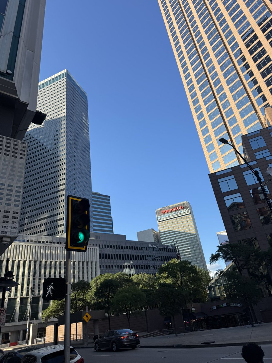 HarryWright27's tweet photo. Saying goodbye to Dallas 👋🏻 

Fantastic city, great views, and the Texas hospitality is second to none. Some of the most welcoming people ever.

A city I will always be able to say was the first I visited in America. 🇺🇸 

Off to Cancun for three nights of all inclusive ☀️🍹 https://t.co/oeqYfMGXXB