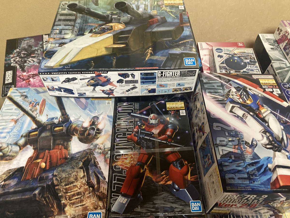 やっとMGのガンタンク、ガンキャノン、ガンダムが揃ったぜ😁 V作戦開始