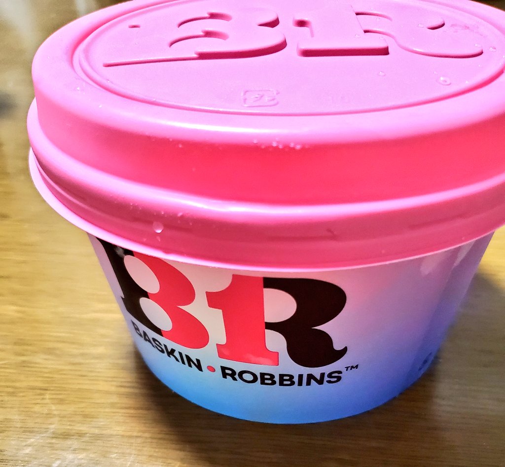 trpg96's tweet photo. ひゃっほい‼️‼️‼️‼️🍨🍨🍨🍨 https://t.co/yUt0bRI1Zh