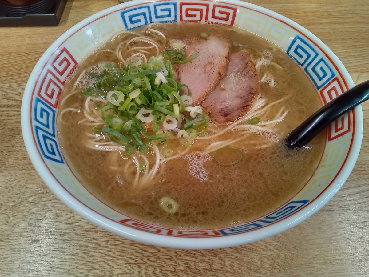 ruruko01's tweet photo. 今日は昼抜きでエアコン取付頑張ったので替え玉4回しました😉🫣 https://t.co/m5uSDmJl9h