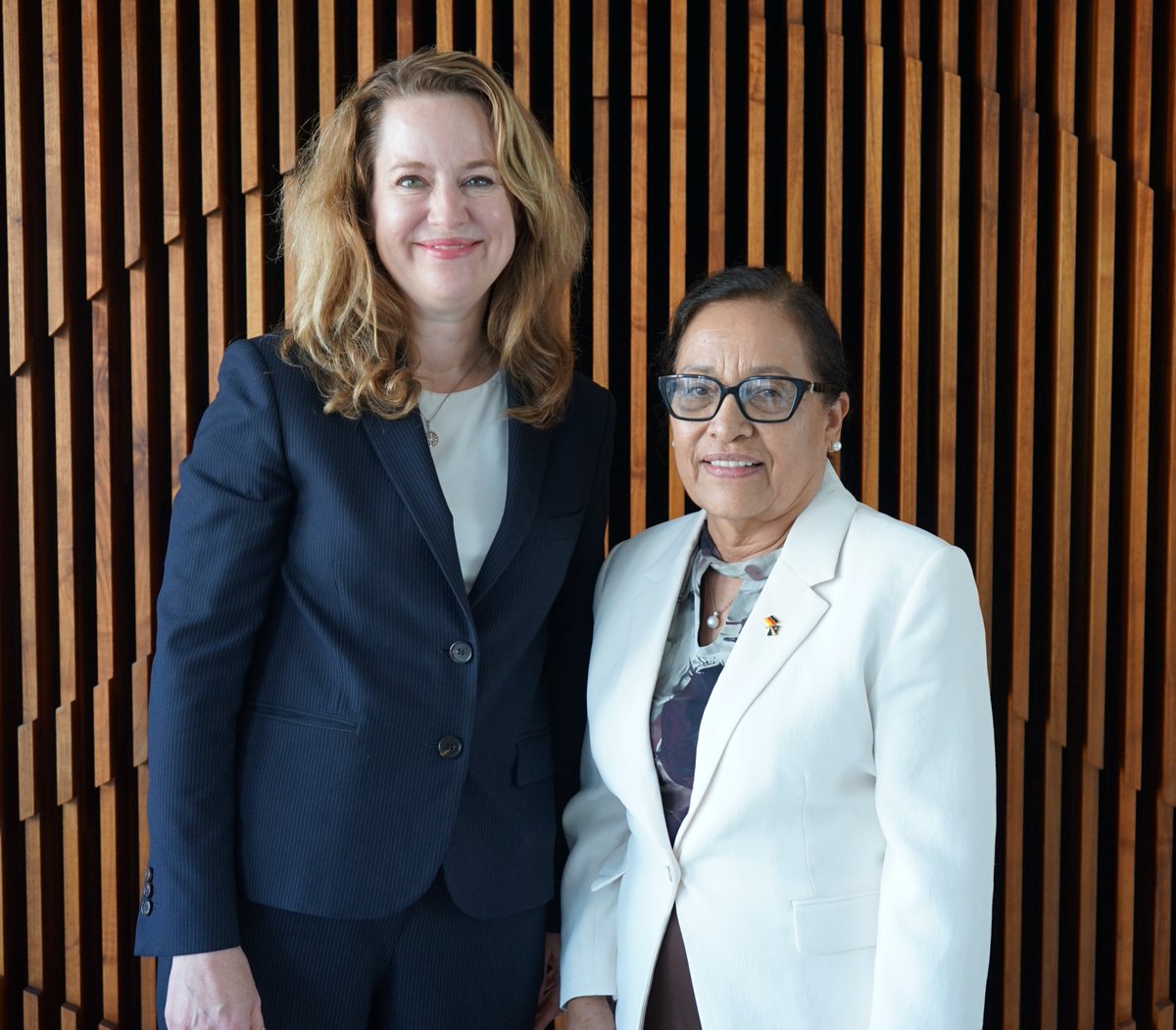 IOMchief's tweet photo. Pacific islands are on the front lines of a changing climate.

Good to meet President Hilda Heine to discuss practical ways to help communities stay safe, adapt, and move with dignity when needed—and to strengthen efforts to prevent human trafficking. https://t.co/2O5yt7lrTQ