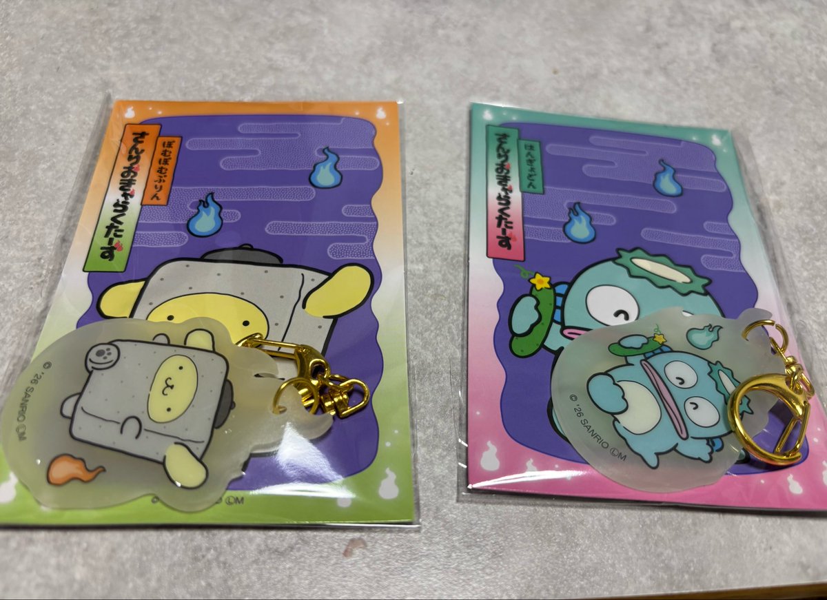 mmm170825's tweet photo. サンリオ どろろん夜光 アクリルキーホルダー 交換

譲：ハンギョドン、ポムポムプリン

求：けろっぴ、はなまるおばけ

郵送交換希望です！

まとめてだと即決です！ https://t.co/MWMaWPKTpb