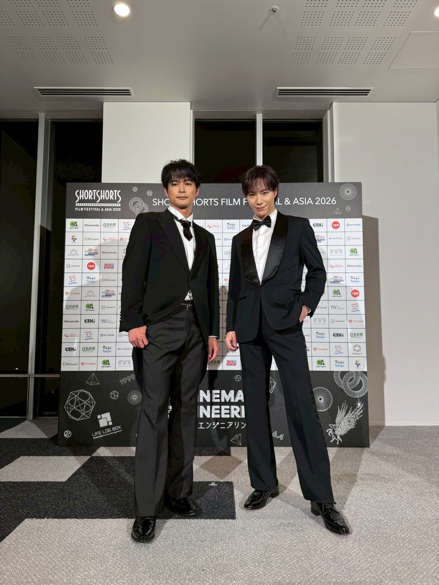 jun_aoyama1988's tweet photo. 先日のSSFF‼️
タキシード姿お如何❓🤣
#SSFF 
#SHOW_WA https://t.co/LqbtFjm0Em