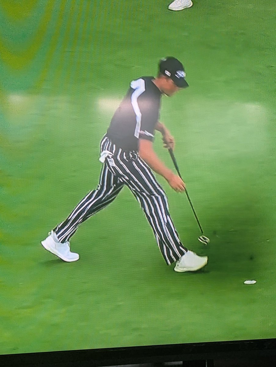 pinch27's tweet photo. Not sure who this guy is but same vibes
#usopen
#dopplereffect https://t.co/3Tp62aviLB