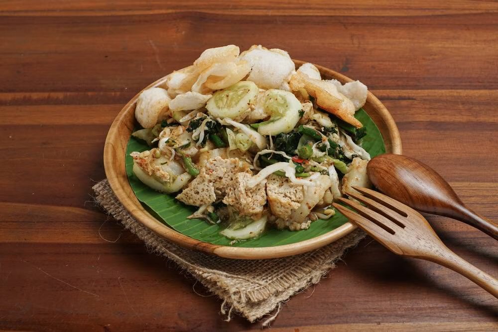centellachicha's tweet photo. @test_dept_spk Lotek is vegetables with peanut sauce! ✨
I love veggies 🤤
Do you like veggies, Gitsuchi-san? https://t.co/xezeTaAPOM