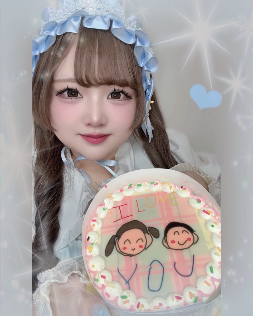 ren_koizumi's tweet photo. 息子が描いてくれたイラストを
ケーキにしていただきました🎂🩵

世界にひとつだけの特別なケーキ✨
箱を開けた瞬間から感動でした🥹

大切な思い出がまたひとつ増えました🎂🩵
PR @deli_heart 
#デリハート #推し活ケーキ
#オー��ーケーキ #ケーキ https://t.co/a7aBCtyVHh