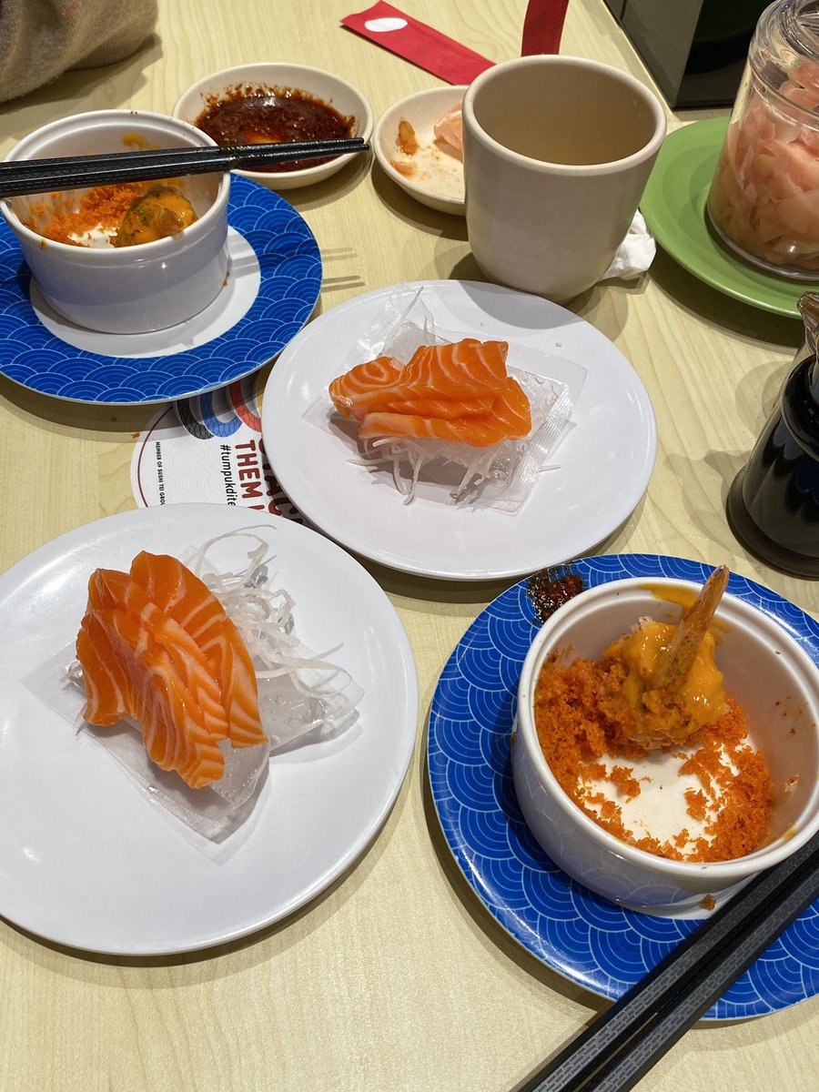 melovesha's tweet photo. marugame, hokben, solaria, tom sushi 🍣 https://t.co/Y74RQCze8x