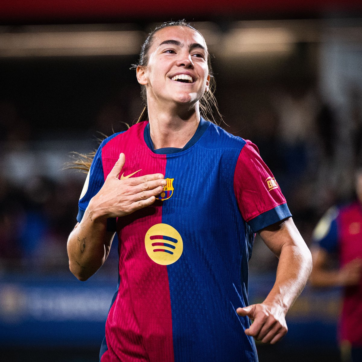 danielaaesc's tweet photo. Patri es la jugadora que si se merece un aumento salarial  y atarla unos buenos años en el equipo porque es la columna vertebral del barça un 2032 no suena mal 👀 https://t.co/WiEsWpXGVo