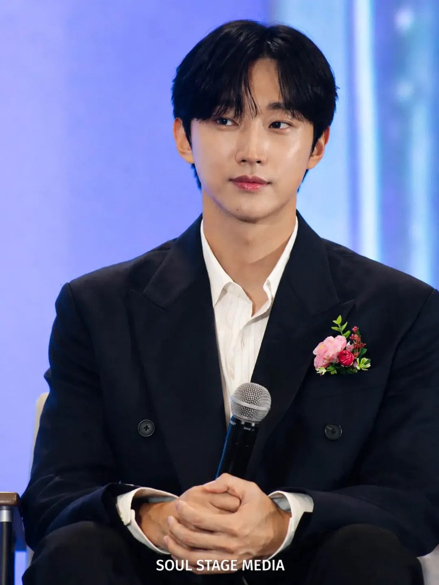 jinyoungzip's tweet photo. 파리 엑스포 2026 #진영 https://t.co/e870dwe8QX
