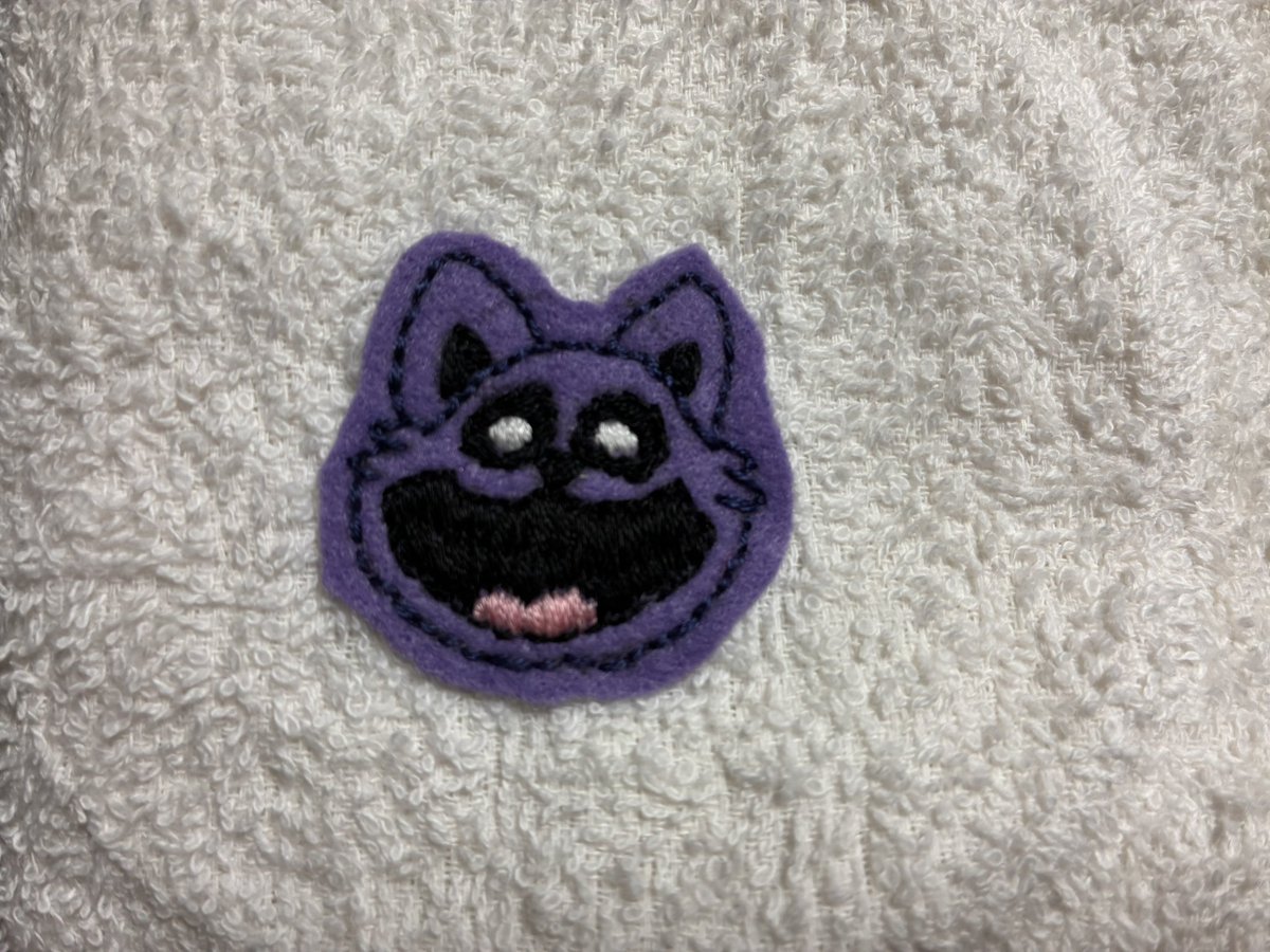 ichigo01410's tweet photo. フェルトの上に刺すやり方が
かなり可愛い出来になって嬉しい😊

#オタ活刺繍 #PoppyPlaytime
#刺繍 #キャットナップ #CatNap https://t.co/G9lKJDJu5V