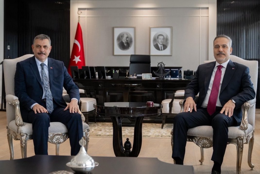mhmtshnoffical's tweet photo. Dosta güven….
Birbirlerine benzemiyorlar mı?💕 https://t.co/3G6EM6m03Z
