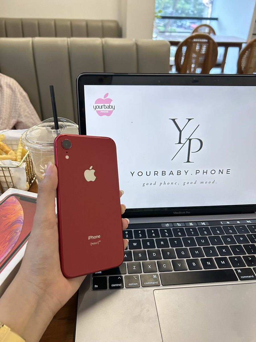 oissme's tweet photo. Wts

Ready✅
IPHONE XR 128GB INTER RED

.garansi off
.battery health 74%
.kelengkapan fullset oem
.lecet pemakaian 

price:3.200.000
Cod Jabodetabek🛍️
#sale #fypシ゚viral #wts https://t.co/XkYUFSmdSv