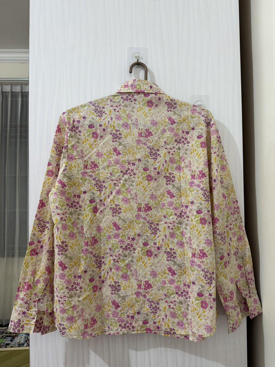 nasieluggage's tweet photo. WTS PRELOVED

Kemeja floral
all size

🪷 30k only

good condi (jarang dipake)
📦 malang
🍊bisa oren https://t.co/qU7n2XSdOf
