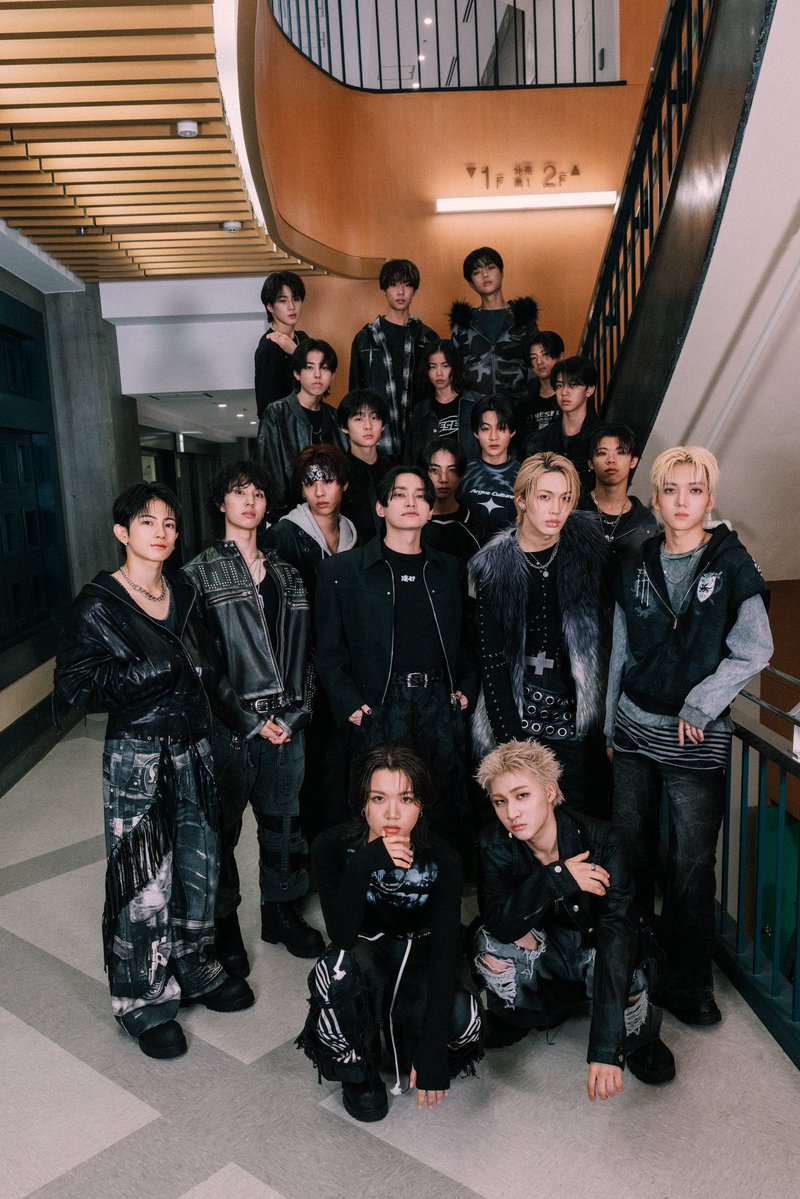 be_first_ri2's tweet photo. SKYHITOUR2026-Success Is The Best Revenge-🇯🇵
🗓️2026.6.17

命懸けで届けてくれる曲と言葉で、明日からも頑張ろうと思えた。
結局、社長が1番かっこいい🎤🇯🇵✨
私には大きな夢はないけど、BMSGが私の夢です✌🏻

#SKYHITOUR2026 #SKYHI https://t.co/QRlV2DJ629