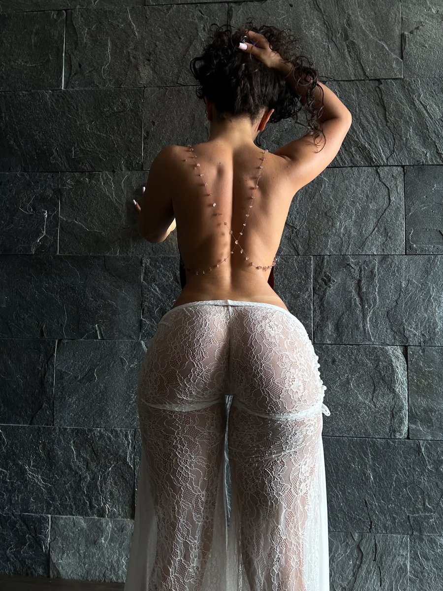 melissaamtx's tweet photo. What do you guys see?

CHECK BIO https://t.co/I771nLntXF