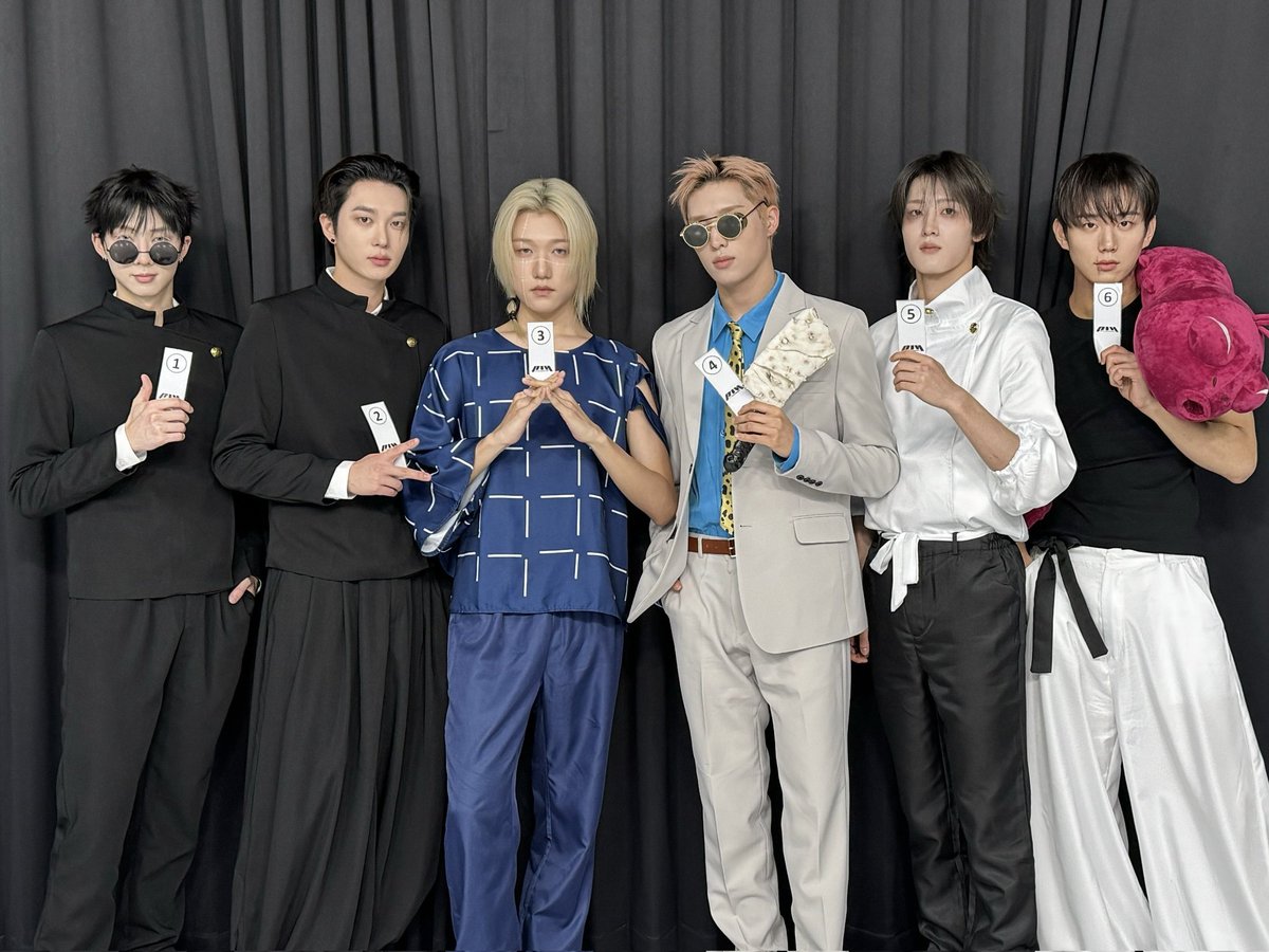 p1harmonynews's tweet photo. P1Harmony for the Jujutsu Kaisen Themed FanSign today

🐺 KEEHO as Kento Nanami 
☀️ THEO as Suguru Geto
🐿️ JIUNG as Satoru Gojo
🐶 INTAK as Toji Fushiguro 
👽 SOUL as Yuta Okkotsu 
🐯 JONGSEOB as Mahito

#P1Harmony #피원하모니 #P1H @P1H_official https://t.co/Z1L6dczEns