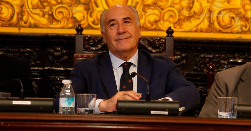 europa_sur's tweet photo. El PSOE andaluz exige la dimisión de Landaluce y denuncia un "nuevo episodio machista" del alcalde en el Pleno #Algeciras https://t.co/ot2ARlTUpC