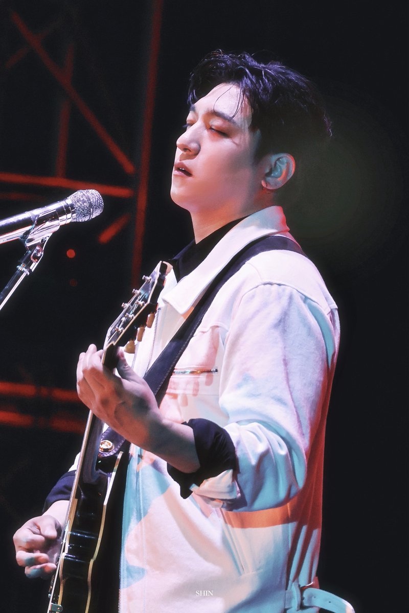 trust_0116's tweet photo. 260516/0517 부산 🤍
#박성진 #성진 #SUNGJIN #데이식스 #DAY6 https://t.co/5cMDAfXckg