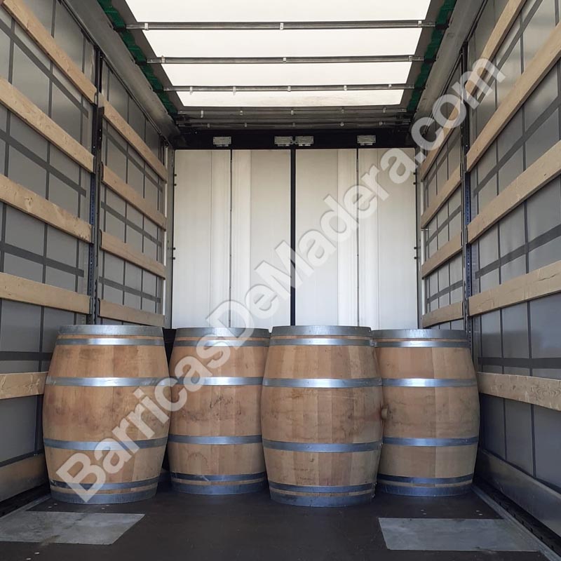 barricasmadera's tweet photo. New shipment!

We have loaded a Jumbo truck with 242 barrels from the 2022-2024 vintages, sourced from the renowned cooperages Taransaud, Demptos, and Radoux.

Barrels in excellent condition
Perfect for reuse in wineries and distilleries

#Taransaud #Demptos #Radoux  #Distillerie https://t.co/LrTXB4WV1E