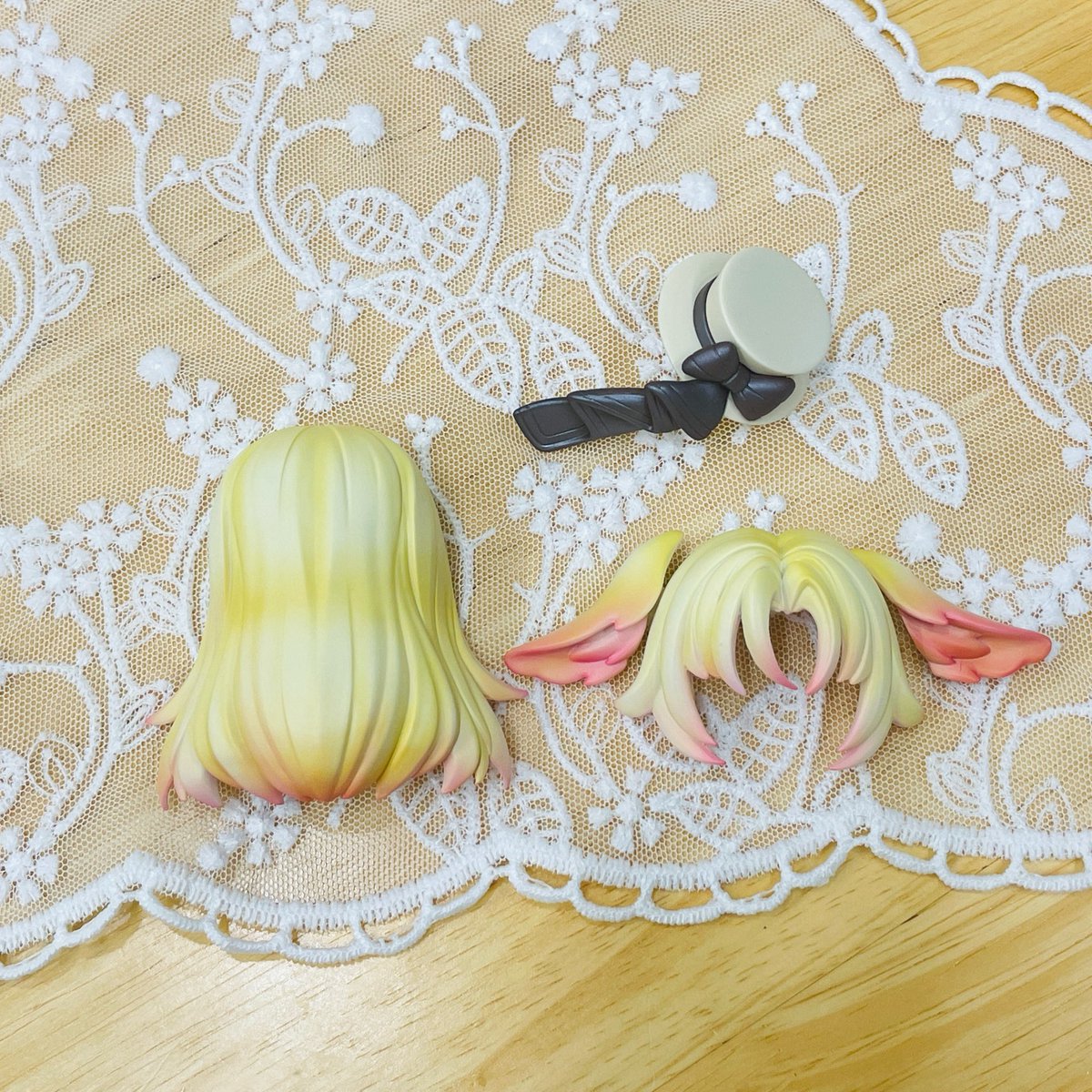 SakuraDollAt's tweet photo. #アイドール東京 持ち込み予定品①
 #異象重構 キツネ（イエロー＆オレンジ）
 #ブラインドドール https://t.co/QG4EAb8vPG
