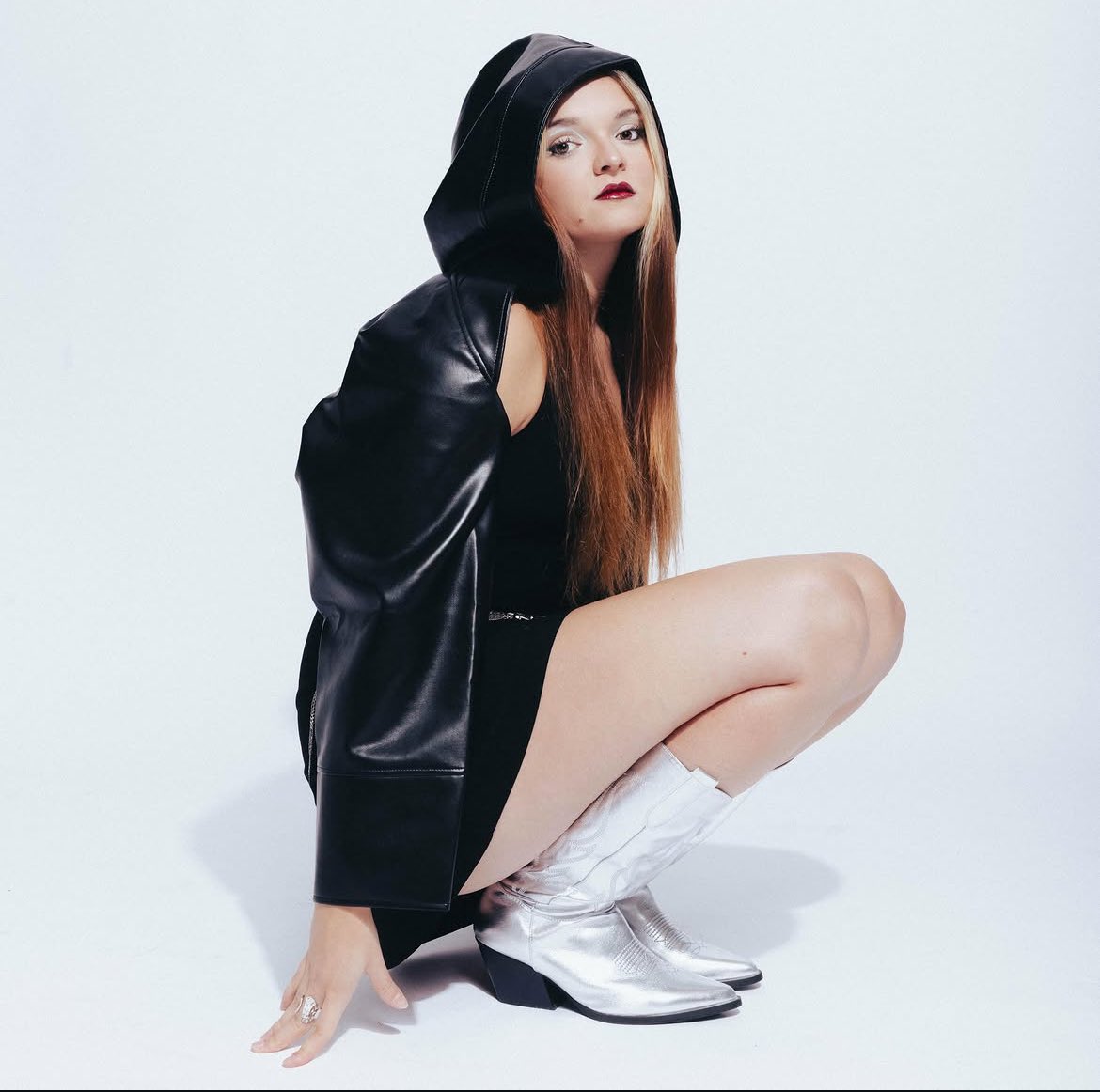 Noa_crbb's tweet photo. 🚨🚨Mettez de la lumière sur le nouveau titre de Maylis ( ex candidate de la promo 2024 ) le son s’appelle « Over Him » et il est disponible partout
Si ça t’intéresse vient le stream ici :
https://t.co/nR6rjFCBcX
#StarAcademy2024 #MaylisRouard #OverHim #Staracademy https://t.co/5381DYMMs9