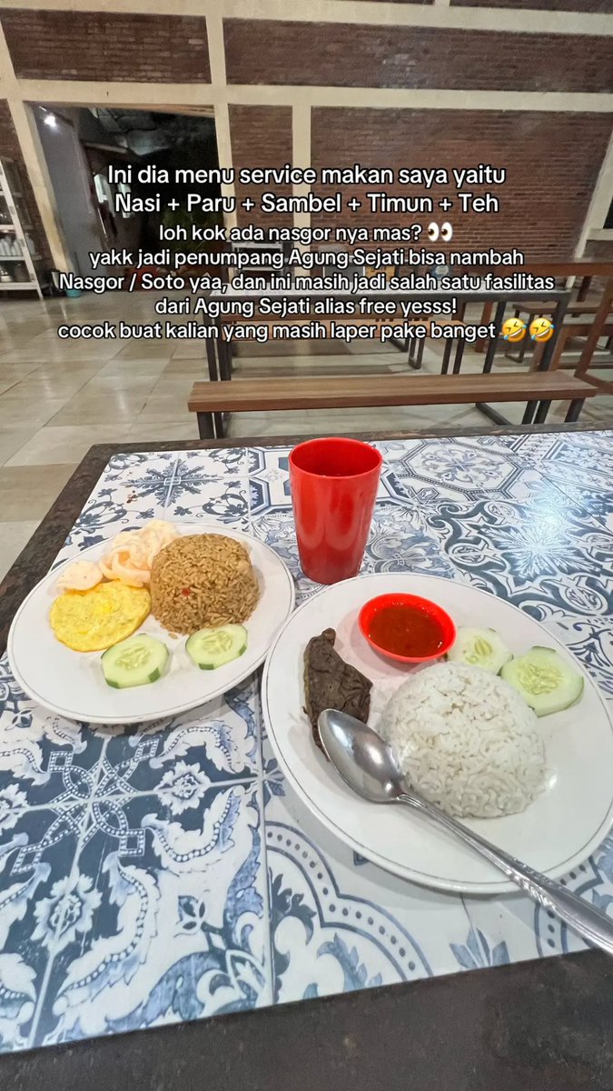 calomagang's tweet photo. Bis jakarta - jogja yg dapat 2x makan, bisa nambah jadi 3 sih jika lambungnya bisa melar

*Hanya pemberangkatan dari jabodetabekkar
*Jam makanya dah tengah malem

🚌 : Agung Sejati
💵 : 250.000
💺 : 2-2 recleaning seat, toilet, AC
📸 : mahendra jati https://t.co/xj4G246wXC