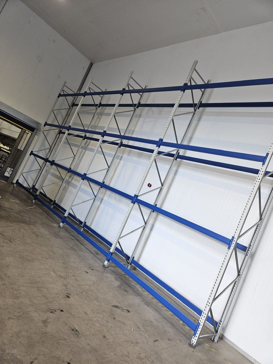 AbcRacking's tweet photo. Our installation team have been working hard in #birmingham today installing some brand new racking for a dairy production company.
Want your racking professionally installed? Call us now on 0121 333 4 555 for a quote.
#racking #warehouse #installation #dairy https://t.co/kwLitpx33w