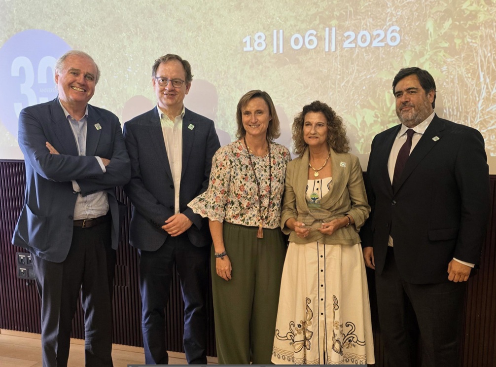ASAJASEVILLA's tweet photo. @ASAJASevilla participó en el 3⃣0⃣ aniversario de la @AEACSV en el q se rindió homenaje póstumo a Pedro Maestre y se reconoció la labor de Jesús Gil y Fali Ordóñez, al frente de la @AEACSV  2⃣3⃣ años.

Se reconoció igualmente a @GermanC_M y J.J. Pérez.

➡️https://t.co/1j8nkuivUg https://t.co/vRvYfQmjkX