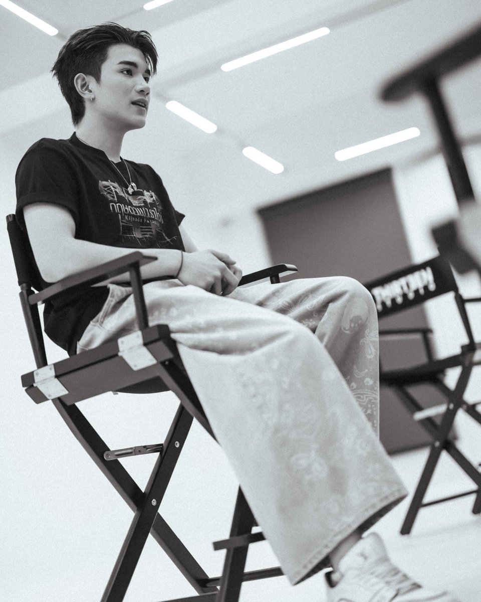 gboyyyyypx's tweet photo. เรื่องที่โฟ้ดกังวลที่สุดคือเรื่อง ‘ความสูญเสีย’คับ🥺🤍

- ความสูญเสียเป็นเรื่องปกติที่ต้องเจออยู่แล้ว ไม่ได้กลัว แต่เป็นความกังวลใจ แค่รู้สึกว่าไม่ได้อยากเจอ แต่พร้อมที่จะเจอ

#TheMomentum
#FourthNattawat #โฟร์ทณัฐวรรธน์

- พยายามใช้ชีวิต มีหลายสิ่งที่ทำอยู่แล้วมีความสุข ยิ่งคิดมากจะยิ่งไม่ดีต่อสุขภาพจิตแล้วก็การใช้ชีวิตด้วย

เด็กคนนี้โตขนาดนี้ตั้งแต่เมื่อไหร่คับ😭❤️‍🩹